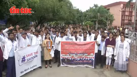 Bác sĩ biểu tình khắp Ấn Độ sau vụ cưỡng hiếp và giết hại nhân viên y tế