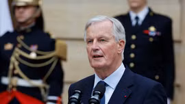 Pháp có chính phủ mới sau nhiều tuần bất ổn 