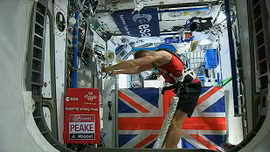 Kỷ lục mới về chạy maratông trong vũ trụ