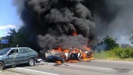 Miền Tây Ukraine chao đảo vì đấu súng 