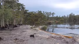 Hố tử thần khổng lồ 'háu ăn'