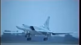 Xem chiến đấu cơ Tu-22M3 hạ cánh