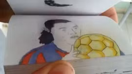 Những pha bóng 'cực đỉnh' của Ronaldinho qua trang giấy