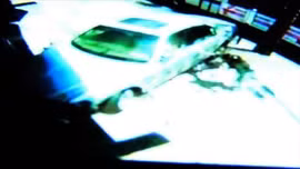 Kỳ diệu cứu sống con gái 8 tháng tuổi kẹt gầm ôtô