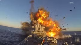 Tên lửa Hải quân Na Uy bắn tan tàu biển 