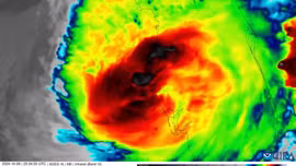 Vệ tinh ghi lại hình ảnh cơn bão Milton đổ bộ vào bang Florida