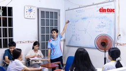 Lớp học miễn phí dành cho trẻ em ở xóm trọ