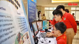 ‘Bình dân học vụ số’: Gieo tri thức, dựng tương lai số