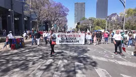 Người Mexico tuần hành rầm rộ ủng hộ nỗ lực thuế quan của chính phủ