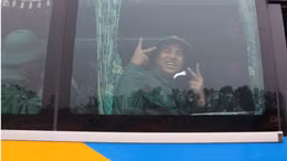 Hải Phòng giao nhận quân trang trọng, nhanh gọn