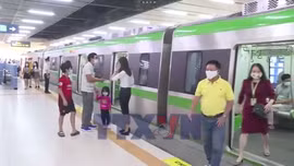 Chi phí nhiên liệu gây áp lực, người dân chuyển dịch sang metro
