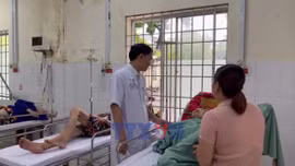 Huy động tối đa nhân lực, vật lực y tế chăm sóc người dân vùng ngập