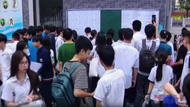 Đa số các trường THPT Hà Nội giảm điểm chuẩn lớp 10