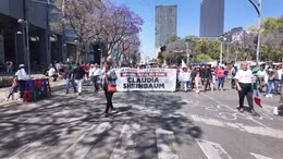 Người Mexico tuần hành rầm rộ ủng hộ nỗ lực thuế quan của chính phủ