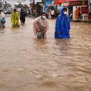 Bác sĩ ơi: Cảnh giác bệnh ghẻ, nấm da với người dân sau lũ lụt