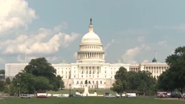 Chủ tịch Hạ viện Mỹ đề xuất ngân sách tạm thời ngăn chính phủ đóng cửa