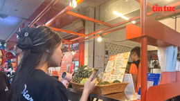 Dịch vụ cà phê, đồ ăn đắt khách trước giờ sơ duyệt A80