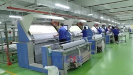 Gỡ 'nút thắt', bù đắp nguồn cung thiếu hụt cho ngành dệt may