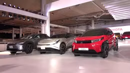 Sản lượng toàn cầu của Toyota lần đầu tăng sau một năm