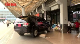 Diễn tập khẩn nguy an ninh hàng không tại sân bay Tân Sơn Nhất