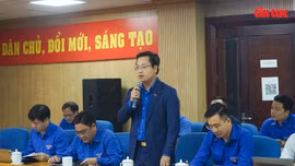 Thanh niên góp ý vào Văn kiện trình Đại hội XIV của Đảng 