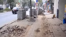 Sửa lòng đường vỉa hè cản trở giao thông dịp cuối năm