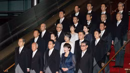 Podcast: Nhật Bản cải tổ nội các nhằm tạo hình ảnh đổi mới