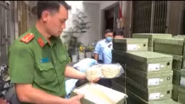 Lực lượng chắc năng kiểm tra hàng hóa có dấu hiệu nhập lậu, không có hóa đơn chứng từ, không chứng minh được nguồn gốc xuất xứ.