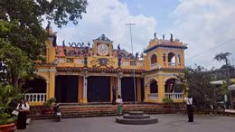 Đình Hiệp Ninh, một công trình kiến trúc cổ kính 123 năm với vẻ đẹp tinh xảo và giá trị lịch sử to lớn, được Bộ Văn hóa Thông tin công nhận là Di tích lịch sử văn hóa cấp quốc gia.