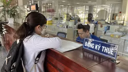 Chỉ tạm hoãn xuất cảnh do nợ thuế với một số đối tượng