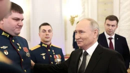 Video Tổng thống Putin xác nhận với các binh sĩ Nga về tái tranh cử