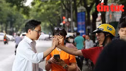 Thí sinh tự tin bước vào môn thi đầu tiên kỳ thi tốt nghiệp THPT 2024