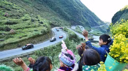 Mùa du lịch vắng khách ở Đồng Văn