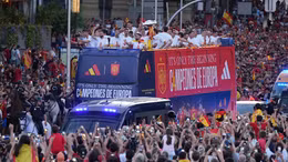 Hàng chục nghìn người ăn mừng đội tuyển Tây Ban Nha vô địch EURO 2024