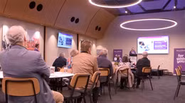 Lớp học chống lừa đảo trực tuyến cho người cao tuổi