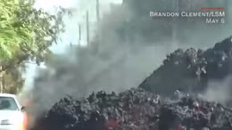 Nham thạch gặm nhấm đường phố, nuốt chửng ô tô ở Hawaii