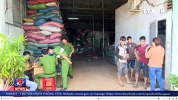 Người tiêu dùng hoang mang với cà phê trộn pin 
