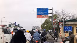 Cầu Chương Dương ùn tắc cục bộ trong sáng đầu tuần 