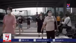 Nhiều người Trung Quốc phải 'cai nghiện' điện thoại di động