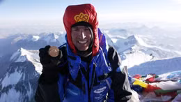 Kỷ lục 17 lần chinh phục đỉnh Everest