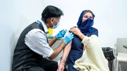 Siêu thị ở Anh cung cấp vaccine COVID-19