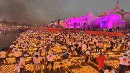 Thành phố ở Ấn Độ lập kỷ lục thắp 1,5 triệu ngọn đèn dầu trong lễ hội Diwali