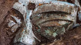 Chiêm ngưỡng mặt nạ đồng hàng nghìn năm tuổi lớn nhất từ trước đến nay ở Trung Quốc