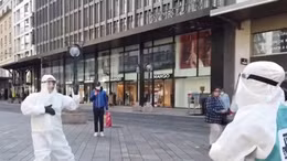 Vũ điệu 'giãn cách' kết nối tâm hồn nghệ thuật