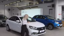 Nhà sản xuất ô tô Lada nổi tiếng của Nga chuẩn bị tinh thần cho khó khăn trước mắt