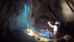 Nữ vận động viên lần đầu thấy Mặt Trời sau 500 ngày sống trong hang sâu