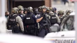 Video hiện trường vụ nổ súng tại siêu thị Mỹ