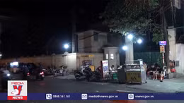 Khi nào trả lại vỉa hè cho người đi bộ?