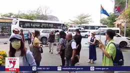 Khách quốc tế đến Việt Nam giảm so với tháng trước