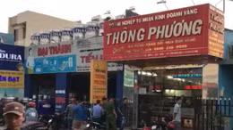 Truy tìm 2 đối tượng dùng súng cướp tiệm vàng